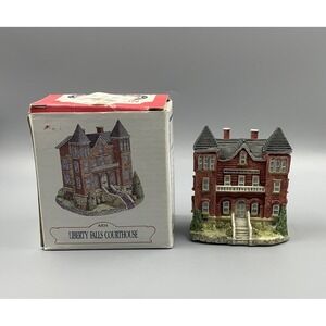 The Americana Collection -Liberty Falls -‎ Liberty Falls Courthouse - AH34